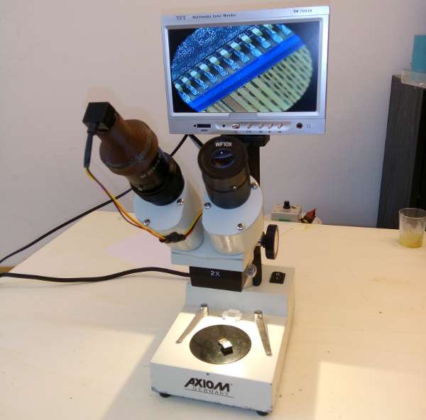 Mikroskop-Monitorhalter
